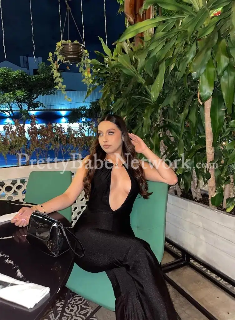 Roopali—VIP Escort in Virar for One-Night Stand in Premium 5-star Properties